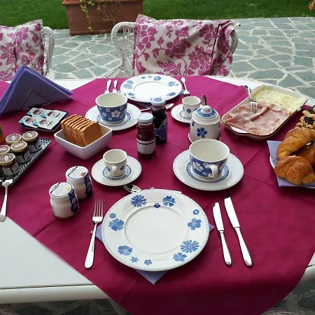 Silvi Piscina Sauna E Hot Tub Отель типа 